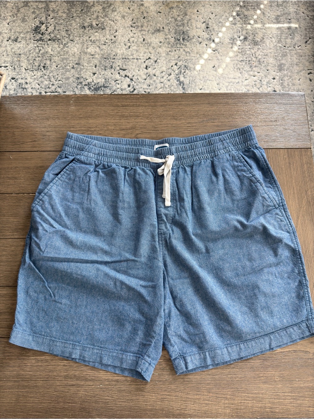 Old Navy Denim-Look Elastic Waist Men's Shorts in Blue